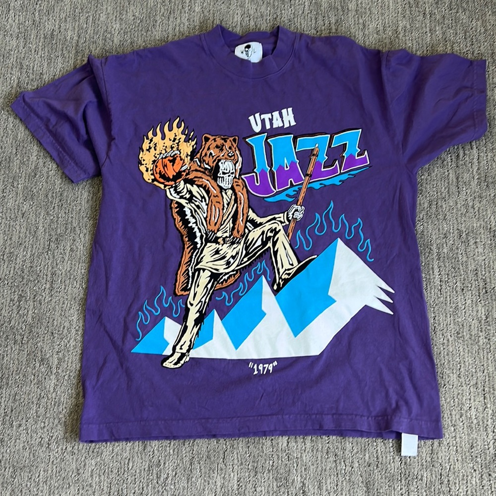 Warren lotas Utah jazzman size L